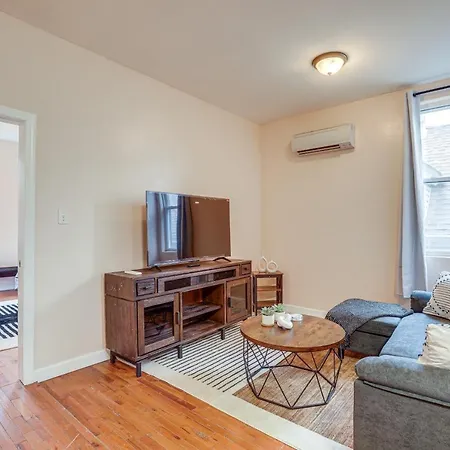 Comfy Bayonne Townhome About 11 Mi To Nyc Attractions